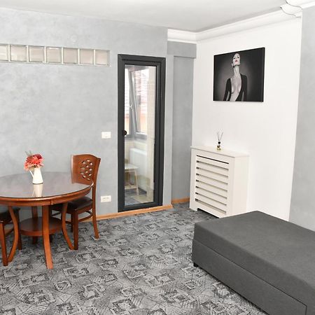Apartament Luxury - Promenada Mall 克拉奥华 外观 照片
