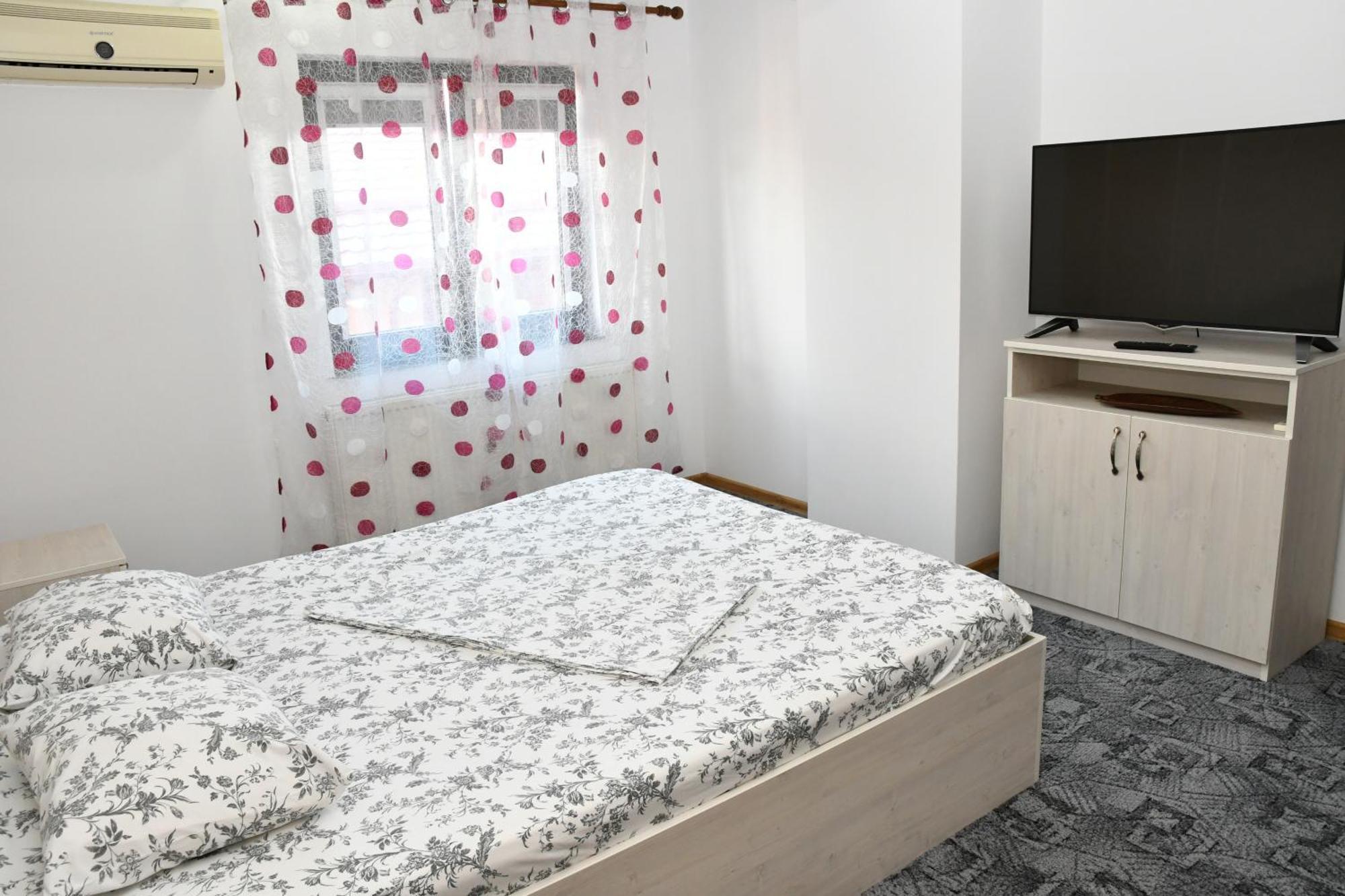 Apartament Luxury - Promenada Mall 克拉奥华 外观 照片
