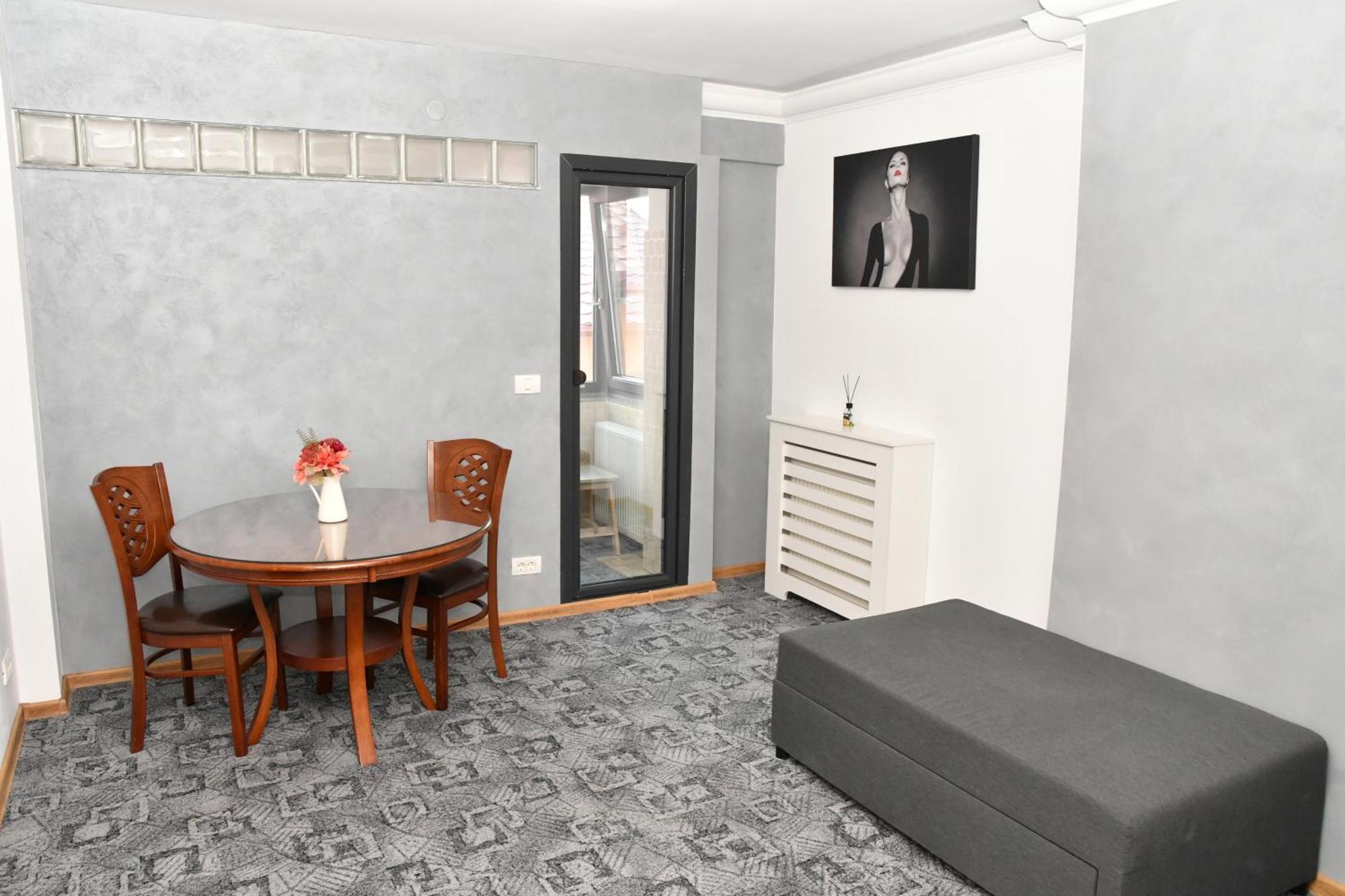 Apartament Luxury - Promenada Mall 克拉奥华 外观 照片